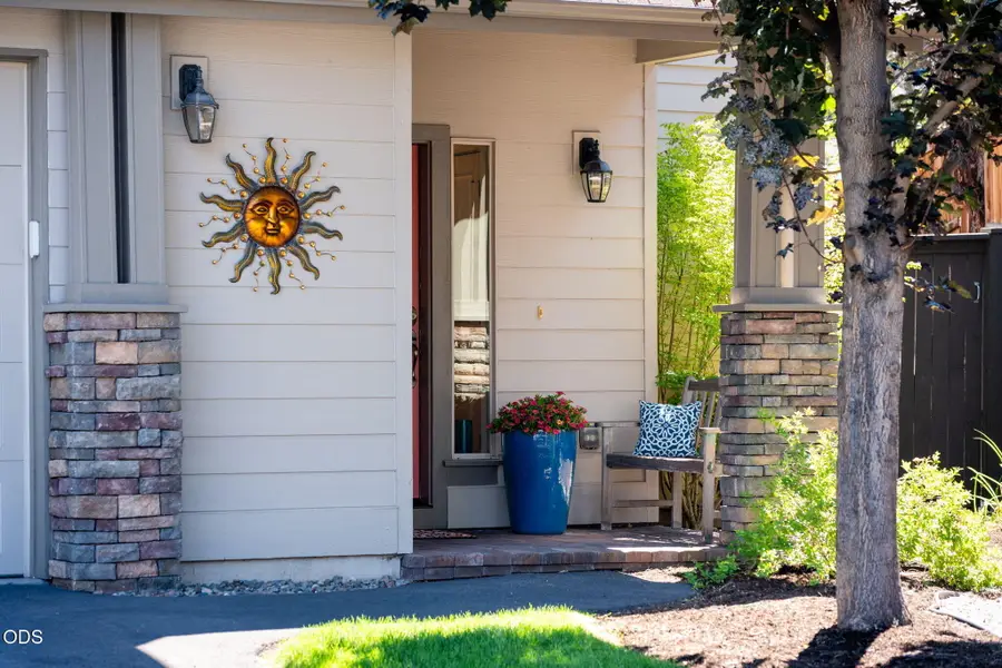61212 Brittle Bush Street, Bend, OR 97702 - #3