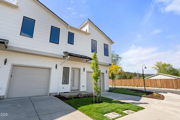 2024 Sunset Drive #2, Medford, OR 97501