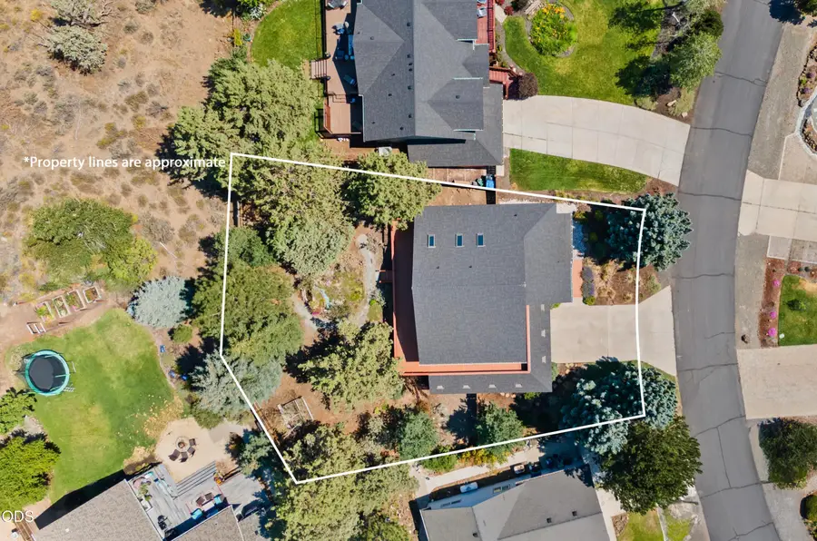 20780 Mira Circle, Bend, OR 97703 - #3