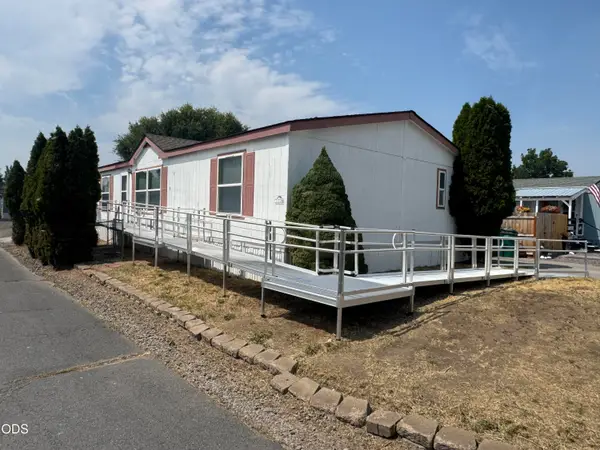 4647 Winter Avenue #SPC 77, Klamath Falls, OR 97603