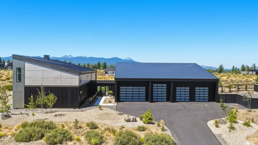 62333 Mcclain Drive, Bend, OR 97703 - #2