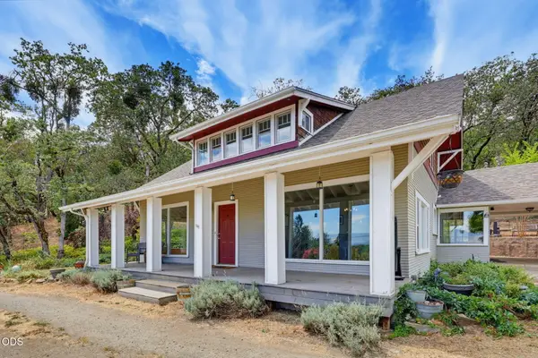 2657 Old Stage Road, Central Point, OR 97502