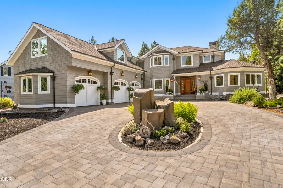 2021 Osprey Drive, Redmond, OR 97756 - #2