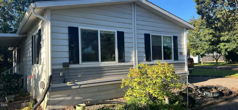5277 Table Rock Road, Central Point, OR 97502 - #2