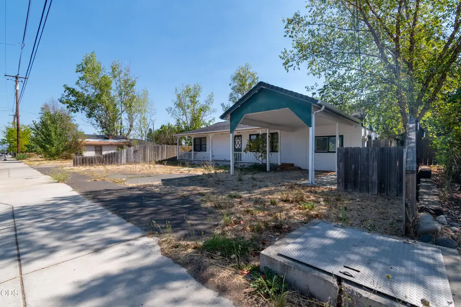 795 Lozier Lane, Medford, OR 97501 - #2