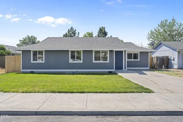 3118 SW Quartz Avenue, Redmond, OR 97756