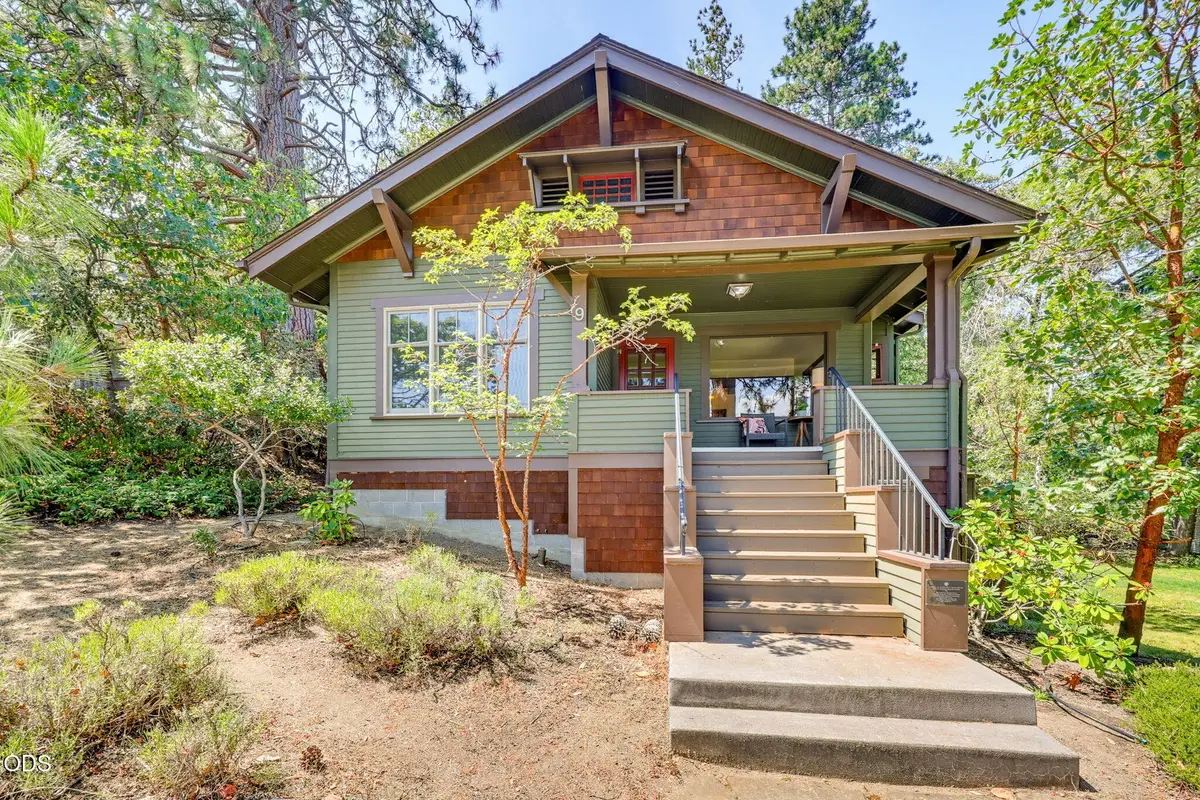 9 Hillcrest Street, Ashland, OR 97520 - #1