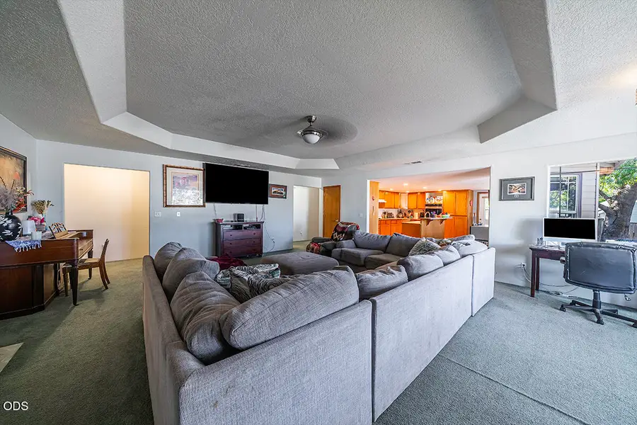 2954 Farmington Avenue, Medford, OR 97504 - #3