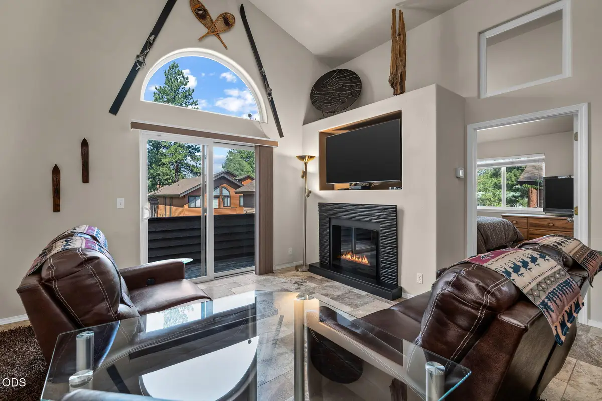 56860 Enterprise Drive # H1, Sunriver, OR 97707 - #1