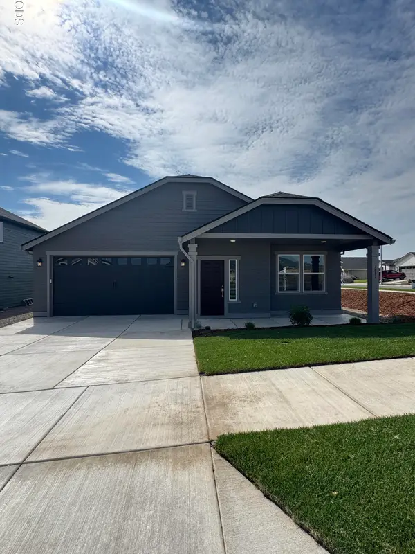 3687 Luchu Street #110, Medford, OR 97504