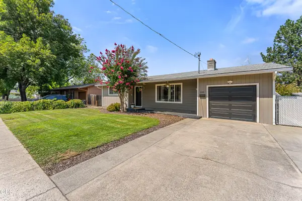 1310 SE Perry Street, Grants Pass, OR 97526