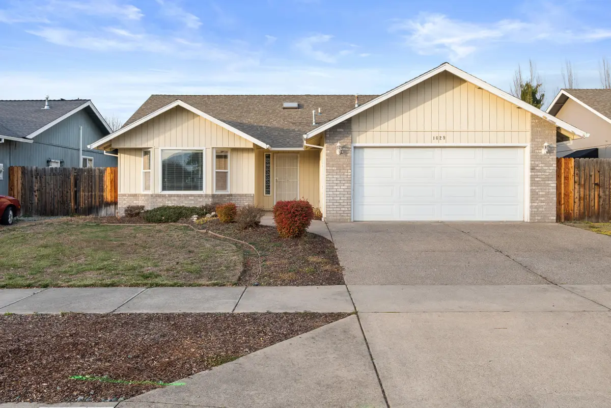 1629 Husker Butte Lane, Medford, OR 97504 - #1