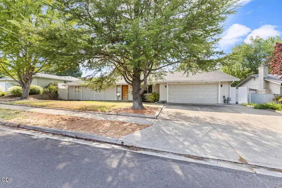 1000 La Loma Drive, Medford, OR 97504 - #2