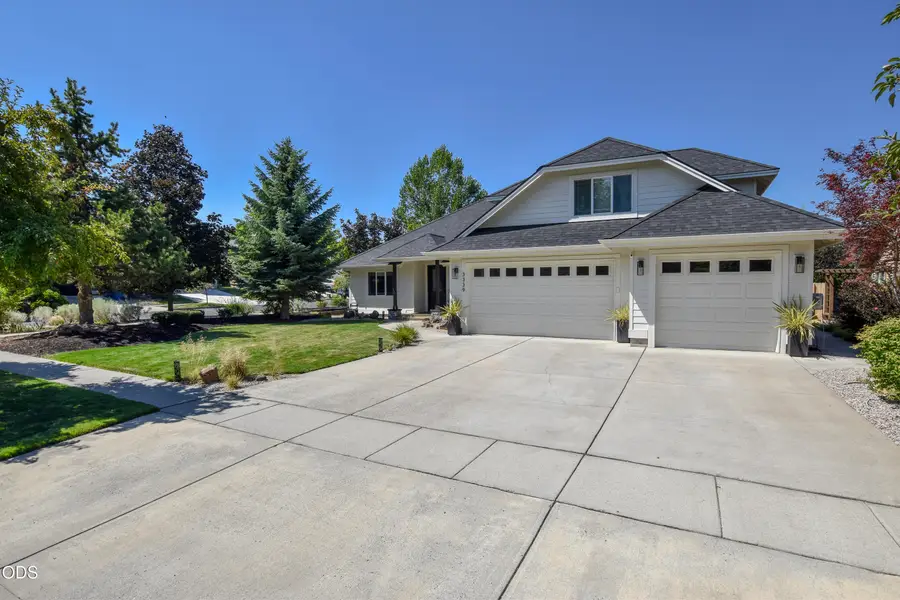 3339 NE Sandalwood Drive, Bend, OR 97701 - #3