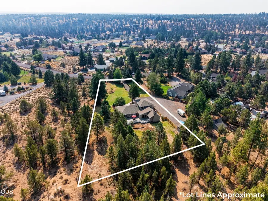 16932 Ponderosa Cascade Drive, Bend, OR 97703 - #3
