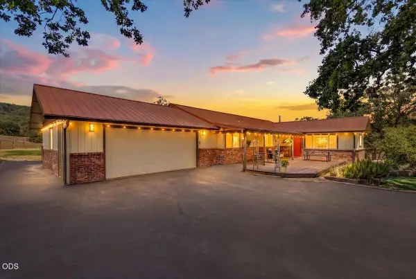 5485 Kane Creek Road, Central Point, OR 97502