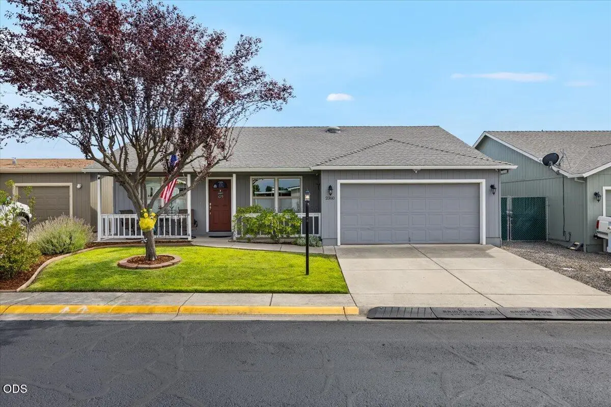 2360 Evan Way, Central Point, OR 97502 - #1