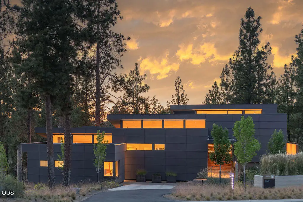 61865 Hosmer Lake Drive, Bend, OR 97702 - #1