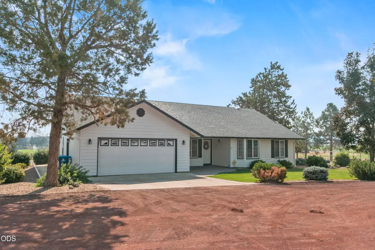 8450 NE 1st Street, Terrebonne, OR 97760 - #1