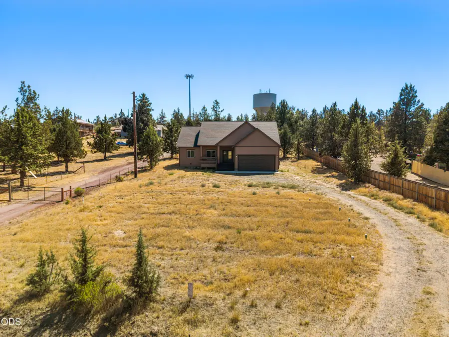 8111 SW High Cone Drive, Terrebonne, OR 97760 - #2