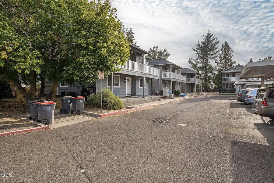 613 Valley Heart Lane, Central Point, OR 97502 - #3