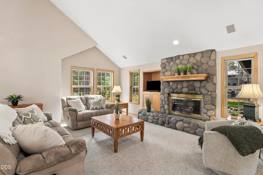17900 Red Cedar Lane #5, Sunriver, OR 97707 - #2