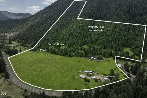 5586 Upper Cow Creek Road, Azalea, OR 97410