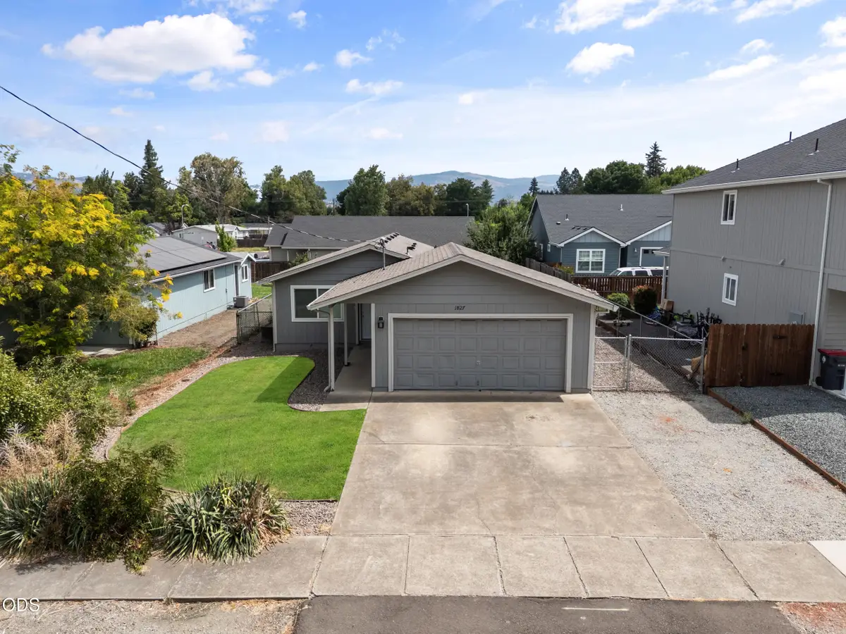 1827 Lillian Street, Medford, OR 97501 - #1