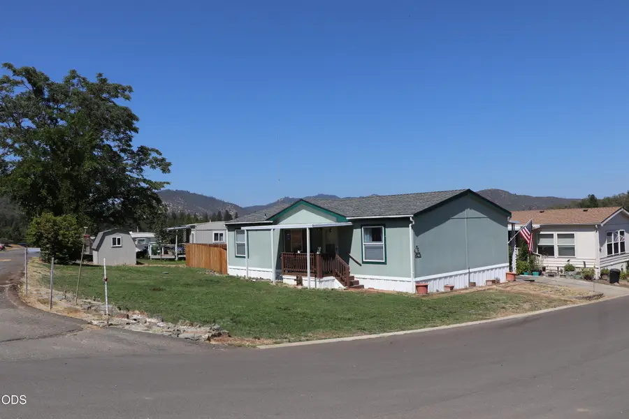 8401 Old Stage Road #70, Central Point, OR 97502 - #3