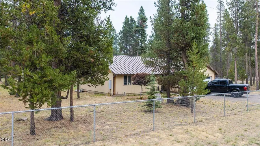 54690 Pinewood Avenue, Bend, OR 97707 - #3