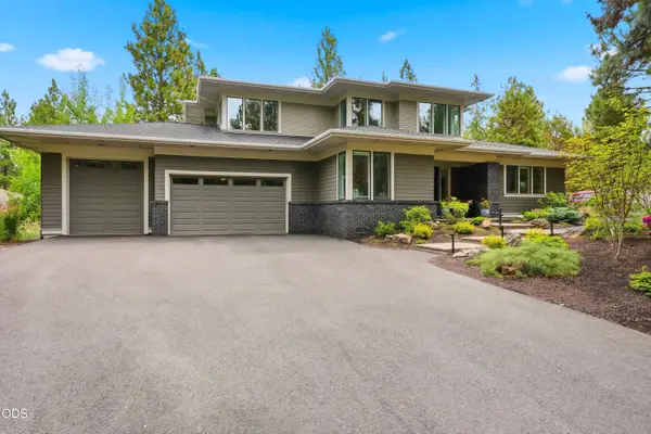 2966 NW Meldrum Court, Bend, OR 97703