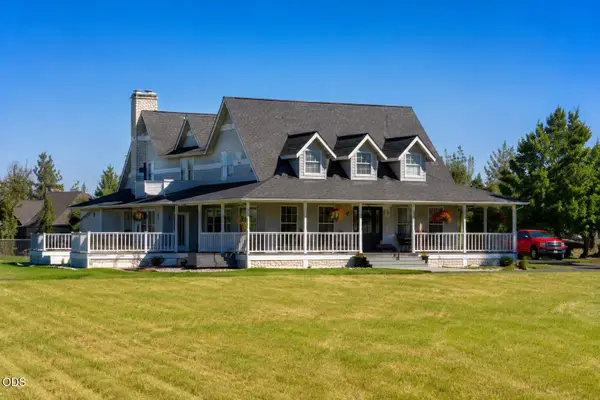 6225 SW Zenith Avenue, Redmond, OR 97756