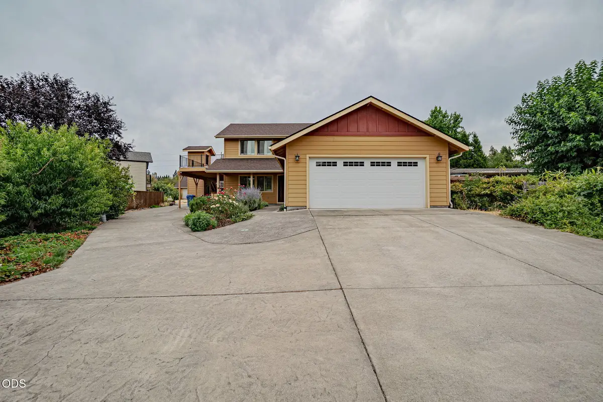 2617 SW Florer Drive, Grants Pass, OR 97527 - #1