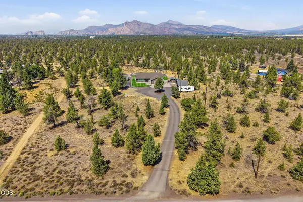 4285 NE Butler Avenue, Redmond, OR 97756