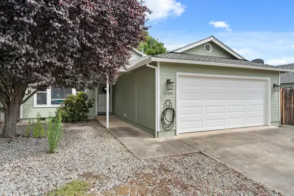 1134 Coachman Drive, Central Point, OR 97502