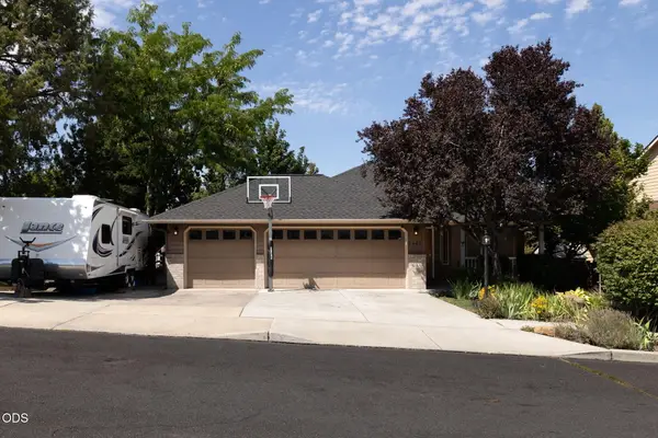 2462 NE Lynda Lane, Bend, OR 97701