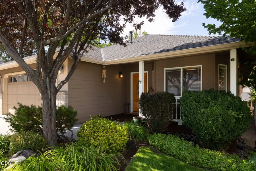 2462 NE Lynda Lane, Bend, OR 97701 - #2