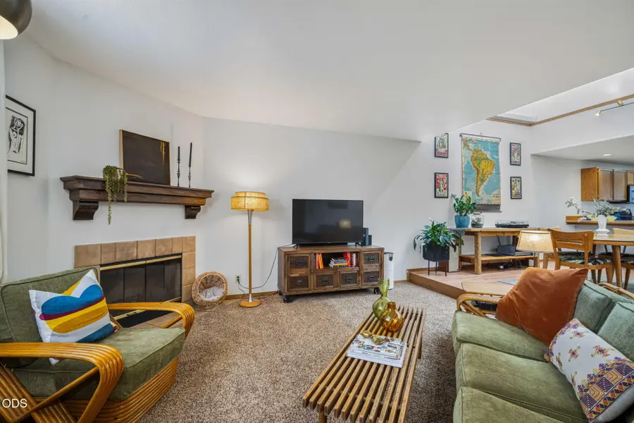 1050 NE Butler Market Road #APT 37, Bend, OR 97701 - #3