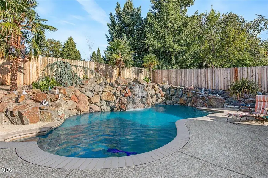 1553 Cypress Point Drive, Medford, OR 97504 - #2