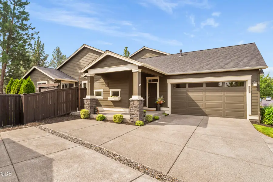 60415 Hedgewood Lane, Bend, OR 97702 - #2