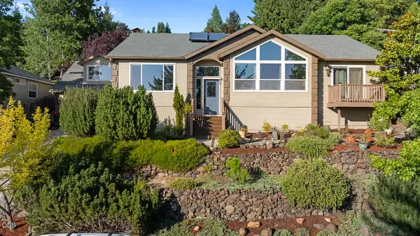 4773 Cloudcrest Drive, Medford, OR 97504