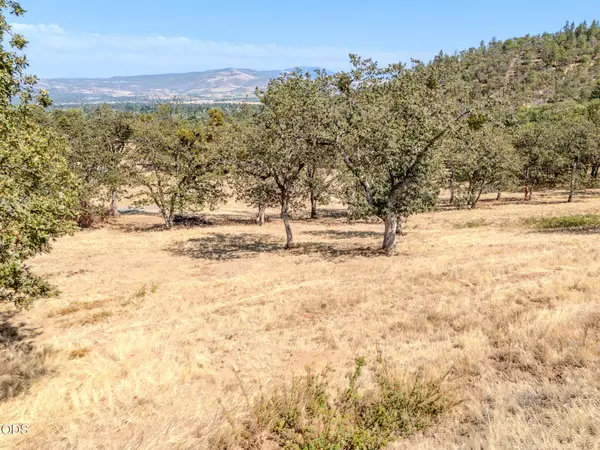 3567 S Stage Road #Lot 7, Medford, OR 97501