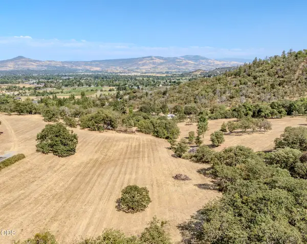 3571 S Stage Road #Lot 8, Medford, OR 97501