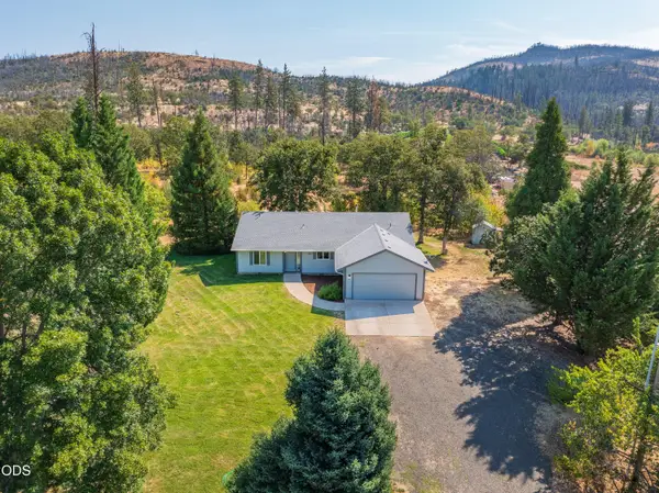 5498 Butte Falls Highway, Eagle Point, OR 97524
