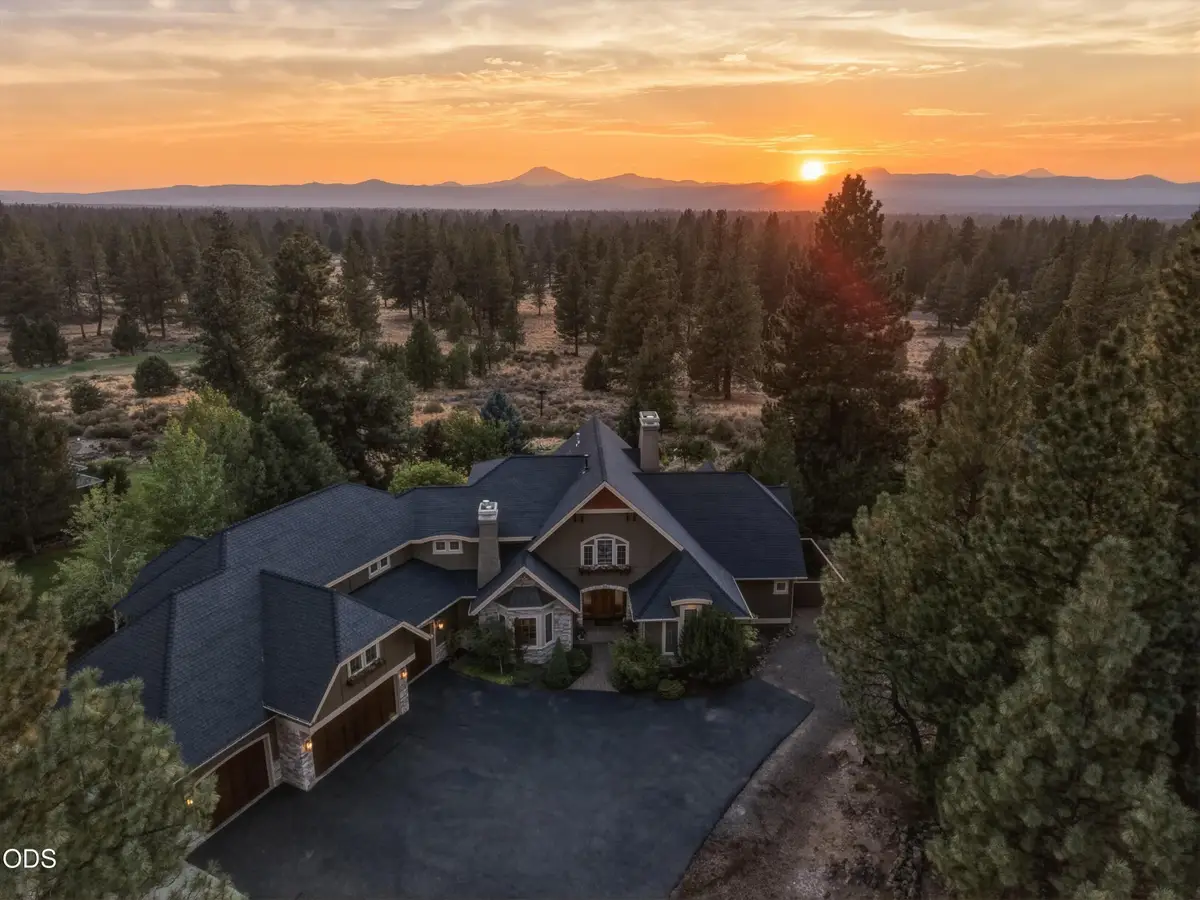 20100 Starfire Ridge Court, Bend, OR 97702 - #1