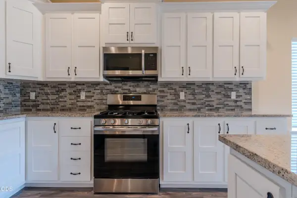 656 Nobility Drive, Medford, OR 97501