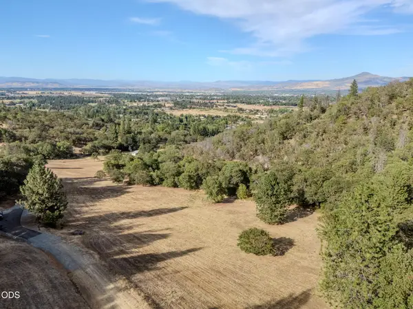 3583 S Stage Road #Lot 10, Medford, OR 97501