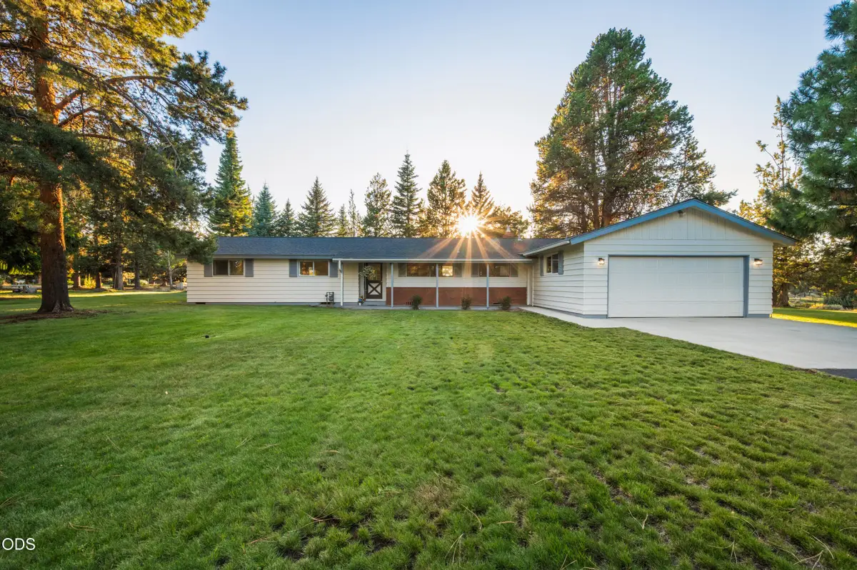 61909 Skyline View Drive, Bend, OR 97702 - #1
