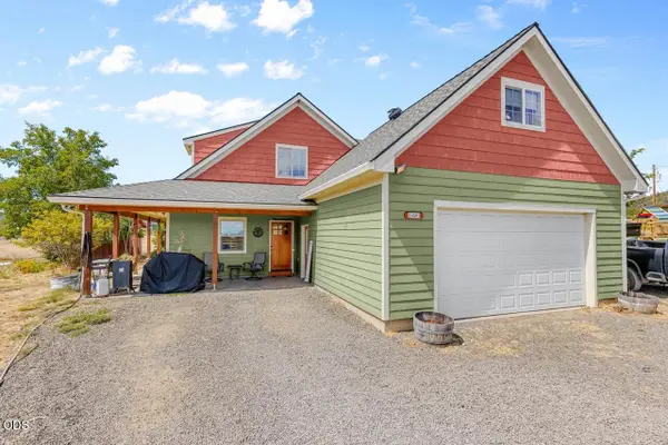 14501 Avalon Road, White City, OR 97503