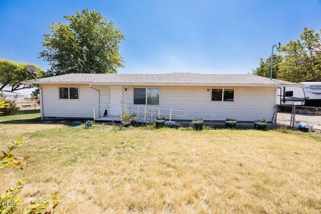 2941 Sylvia Road, Medford, OR 97502 - #1